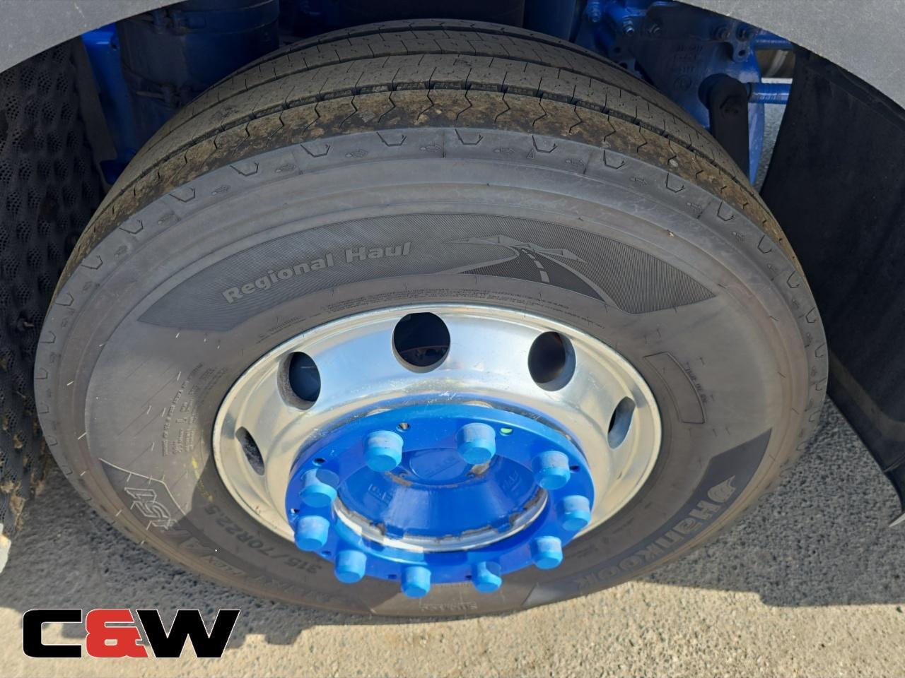 Vehicle image 13